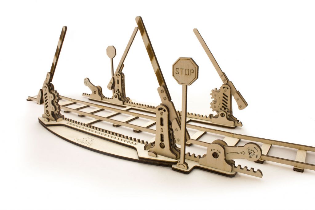 Ugears 3D mechanické puzzle - Železničné priecestie s koľajami 200 ks