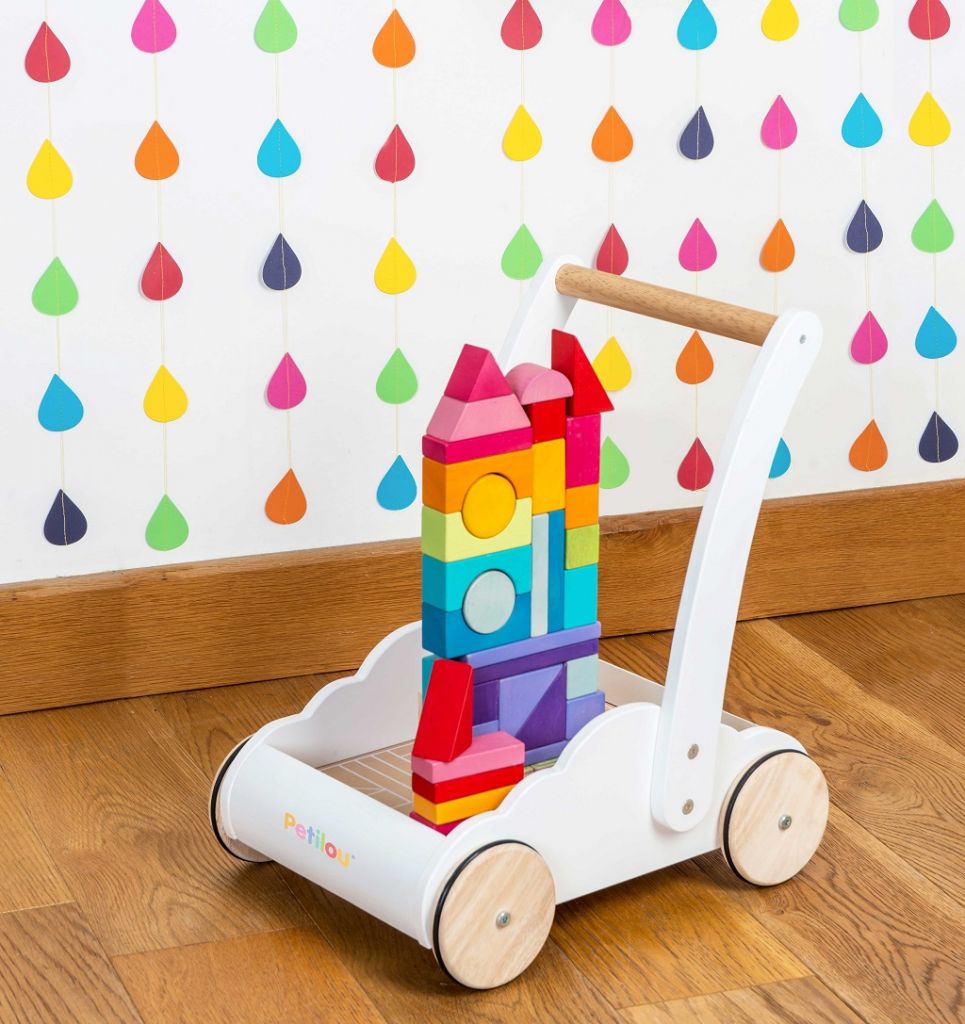 E-shop Le Toy Van Petilou - Vozík s dúhovými kockami