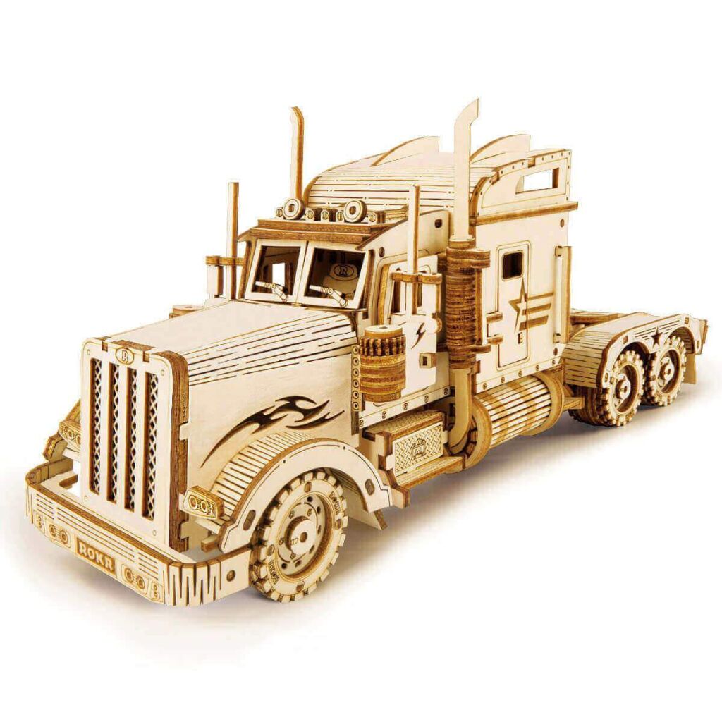 E-shop RoboTime Drevené 3D puzzle Americký ťahač 286 ks