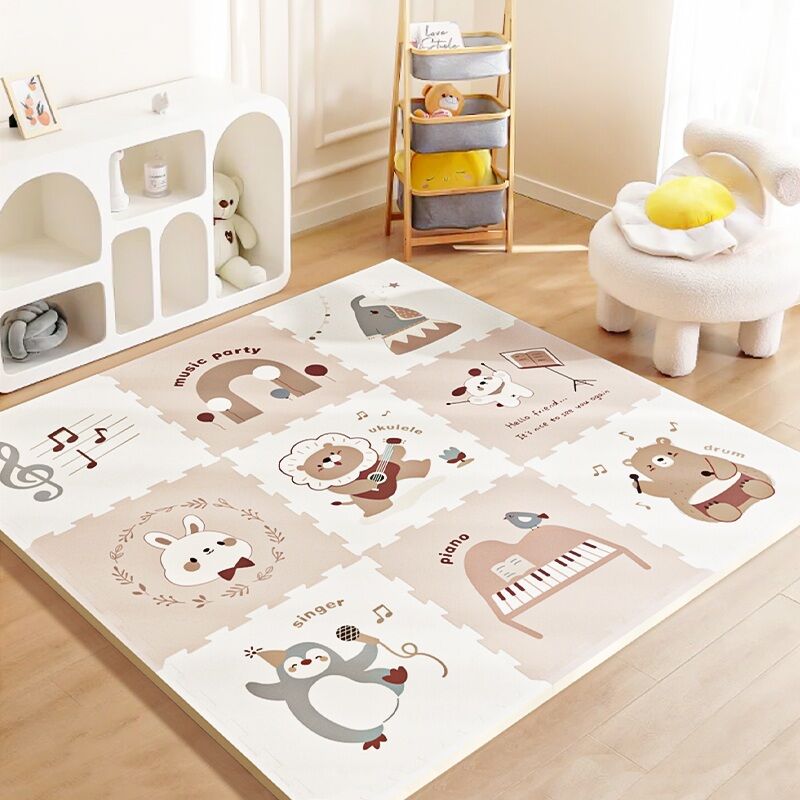 E-shop 2Kids Toys Podložka na hranie Zvieracia párty 9 dielov