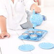 Modrý bodkovaný čajový set, 1 hračka pre deti