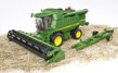 Bruder 2132 Kombajn JOHN DEERE T670