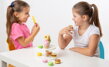 Bigjigs Toys Drevený stojan na sladké dobroty, 6810 hračky pre deti