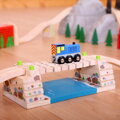 Hračka Bigjigs Rail Drevené vláčiky - Hojdací most cez rieku, 4095