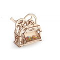 Hračka Ugears 3D mechanické puzzle - Box na vizitky 61 ks, 8248