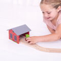Hračka Bigjigs Rail Drevené vláčiky - Tehlové depo pre dva vláčiky, 976
