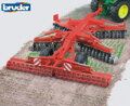 Hračka Bruder 2217 Kultivátor KUHN Discover XL, 10141