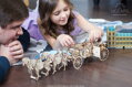 Hračka Ugears 3D puzzle Kráľovský svadobný koč – Megan a Harry 290 ks, 11767