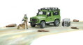 Bruder 2587 Land Rover Defender s poľovníkom a psom, 6 hračky pre deti