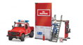 Bruder 62701 Bworld požiarna stanice a hasičský Land Rover s hasičom, 6 hračky pre deti
