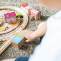 Hračka Bigjigs Rail Drevená vláčikodráha Upratovanie pobrežia 70 dielov, 5