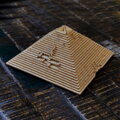 Hračka 3D drevená mechanická skladačka hlavolamu Pyramída, 27