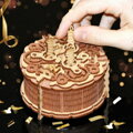 Hračka Hlavolam Úniková miestnosť Narodeninová torta, 3
