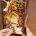 RoboTime 3D puzzle Zarážka na knihy Vianočná ulička