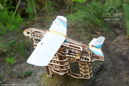 Ugears 3D mechanické puzzle - Flight Starter 198 ks