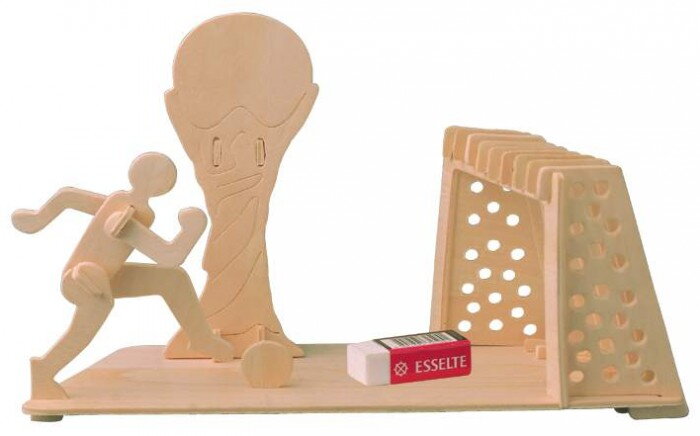 Woodcraft Drevené 3D puzzle stojan na perá Futbal S011