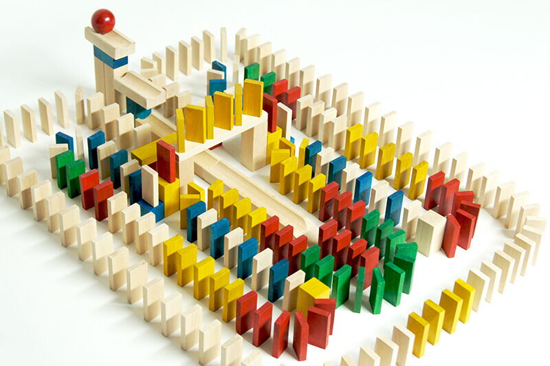 EkoToys Drevené domino farebné 830 ks