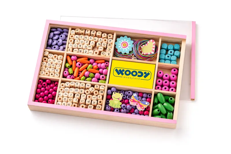 Woody Farebné koráliky s písmenkami v krabičke Woody Farebné koráliky s písmenkami v krabičke