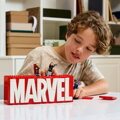 Logo MARVEL a minifigúrky