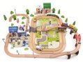 2Kids Toys Vláčikodráha Mesto a Dedina 200 dielov
