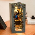 RoboTime 3D skladačka Zarážka na knihy Miniatúra domčeka Kúzelnícka ulička - poškodený obal