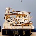 RoboTime Drevené 3D mechanické puzzle Guľôčkové dráhy Špirála 233 ks