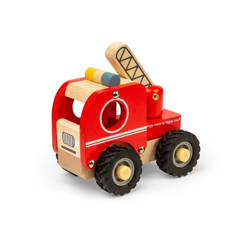 Mini drevené hasičské auto